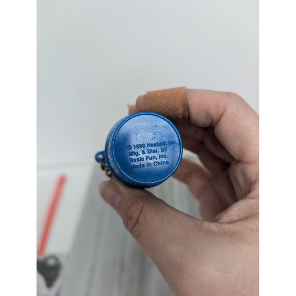 Barrel Of Monkeys Keychain Toy With 12 Red Monkeys By Hasbro Basic Fun Blue Plas - Picture 5 of 9